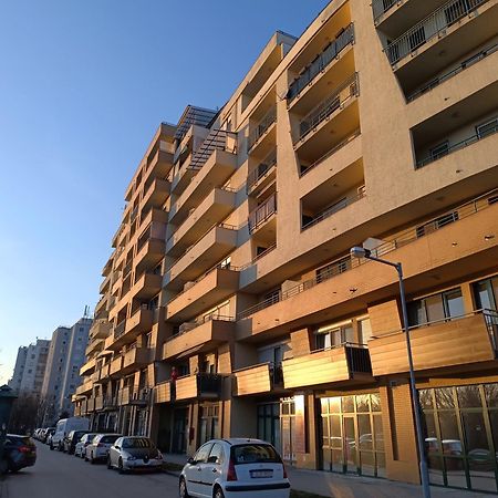 Tp Spacious Stylish Free Parking Apartment Сегед Екстериор снимка