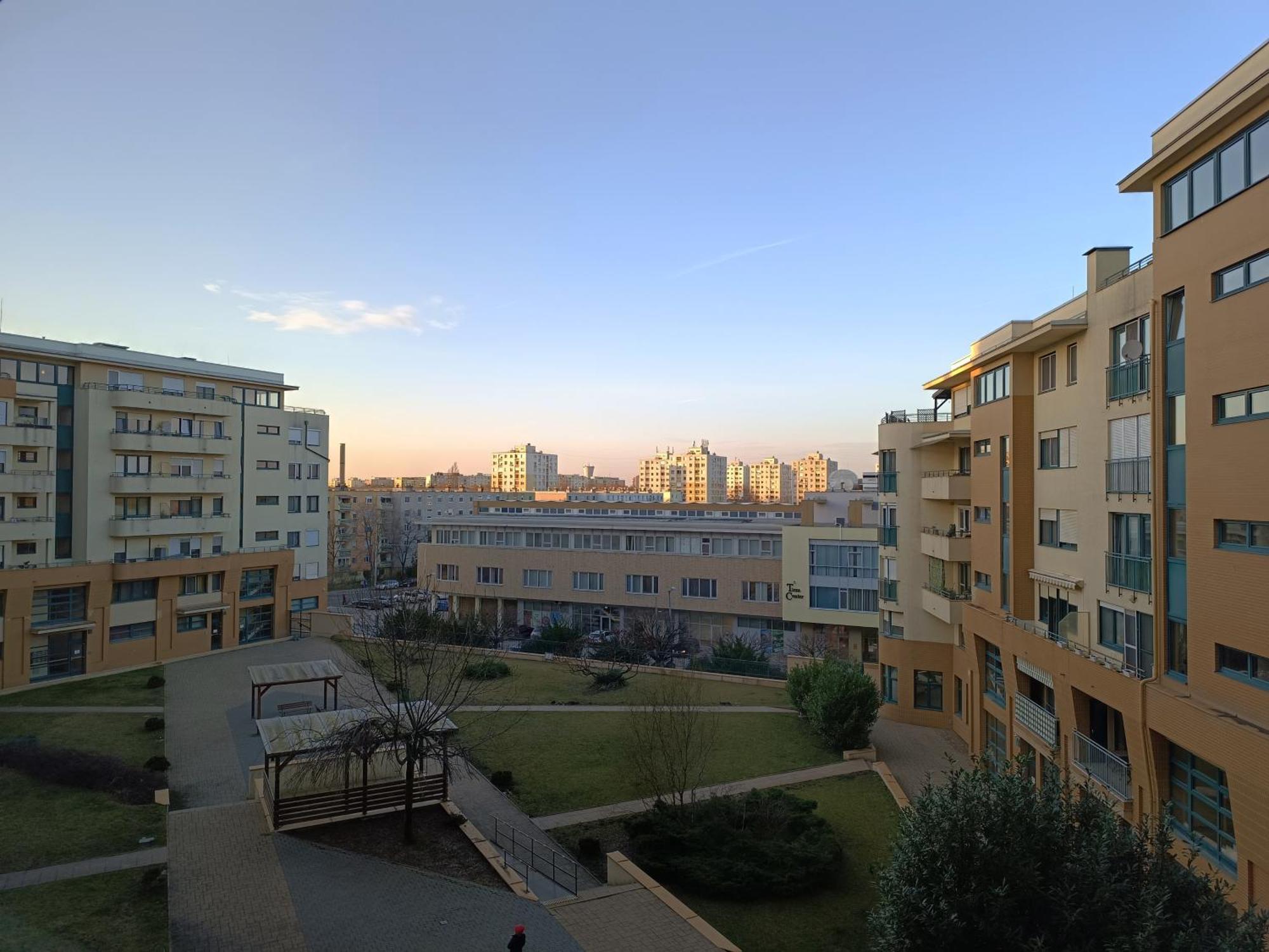 Tp Spacious Stylish Free Parking Apartment Сегед Екстериор снимка