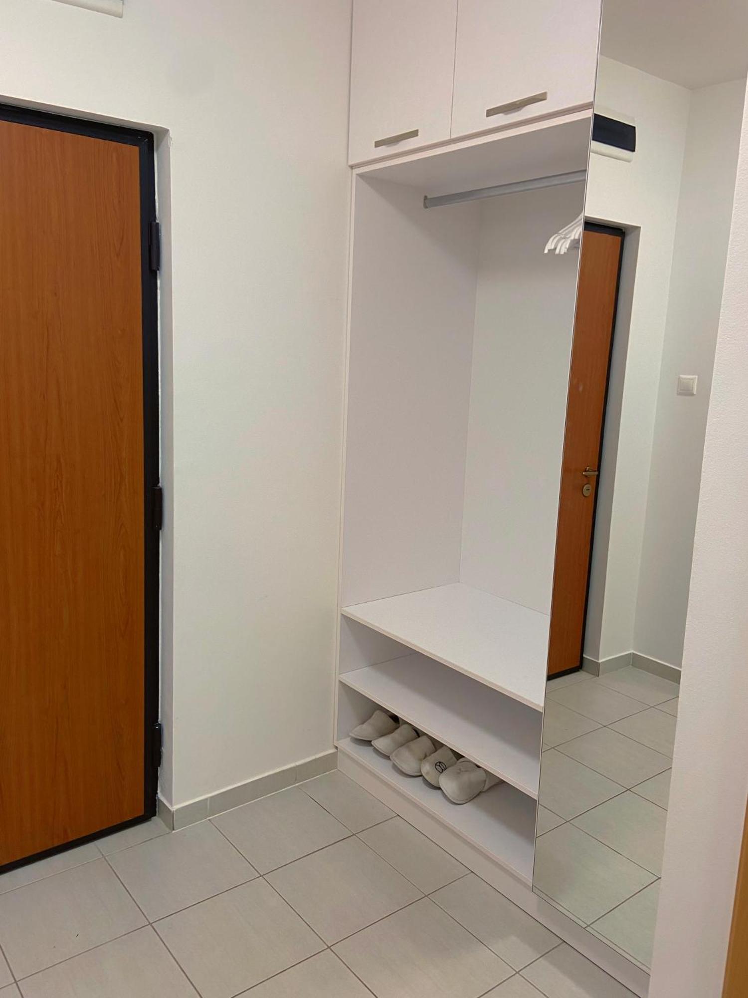 Tp Spacious Stylish Free Parking Apartment Сегед Екстериор снимка